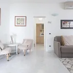 Ca Del Mar Venice Luxury Apartments